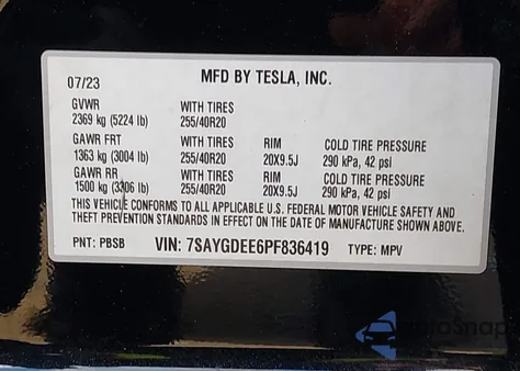 2023 Tesla Model Y Awd/Long Range Dual Motor All-Wheel Drive z USA, uszkodzony, nr VIN 7SAYGDEE6PF836419